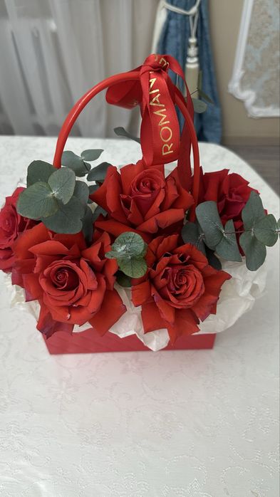 Корзина цветов розы