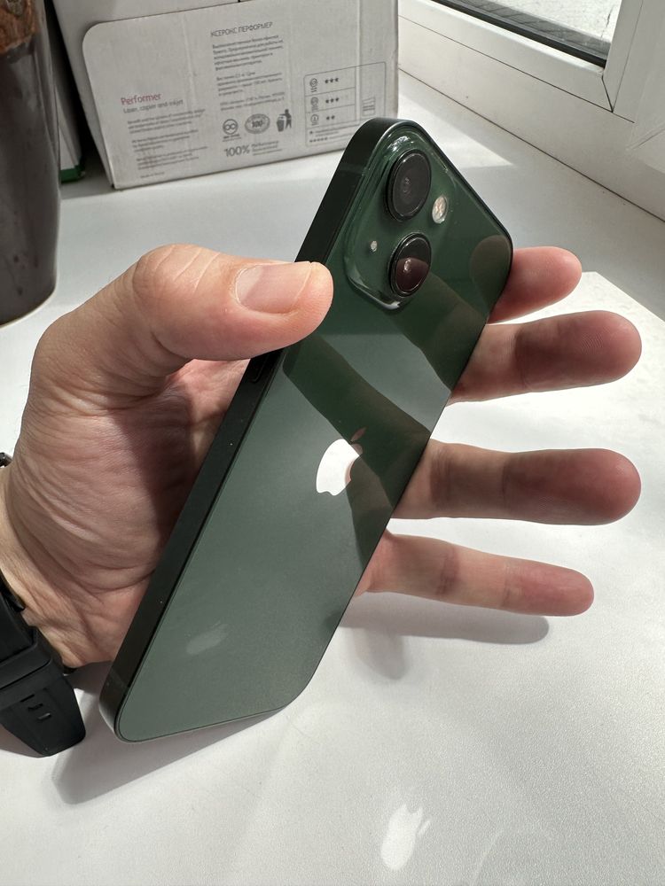 Продаю iphone 13, 256 Gb
