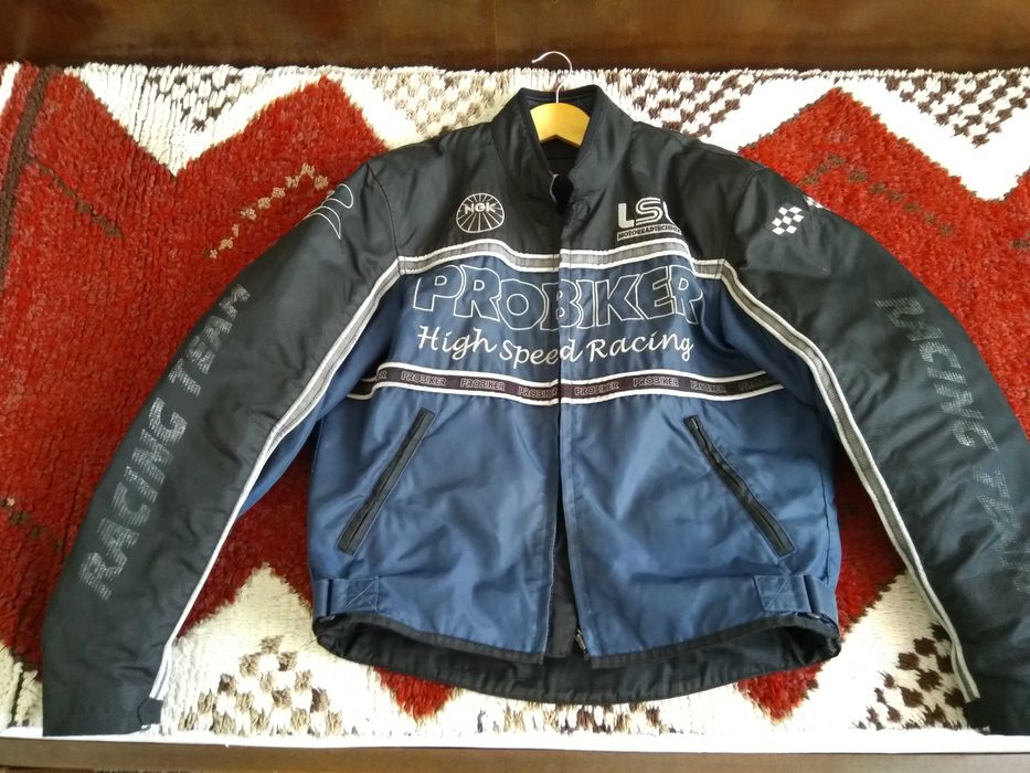 Каска Shark, мото панталон 2, яке 3, ръкавици,колан, дъждобран, чанта.