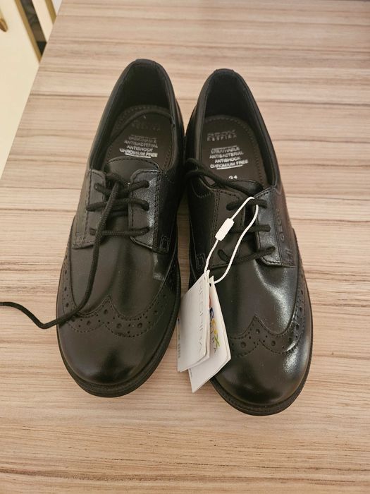 Нови детски обувки Геокс