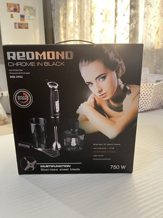 Блендер Redmond