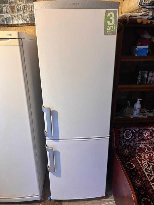 Vând frigider arctic