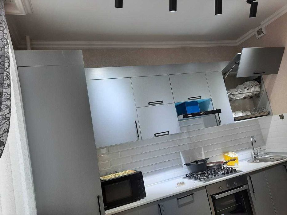 СВОЯ срочно!! ЖК Assalom Sohil 2/2/9 продам