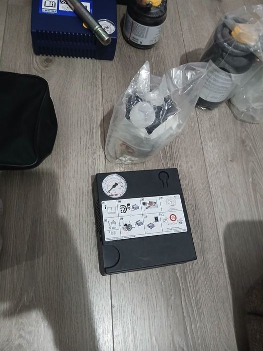 Vând compresoare auto spumă husa cârlig remorcare