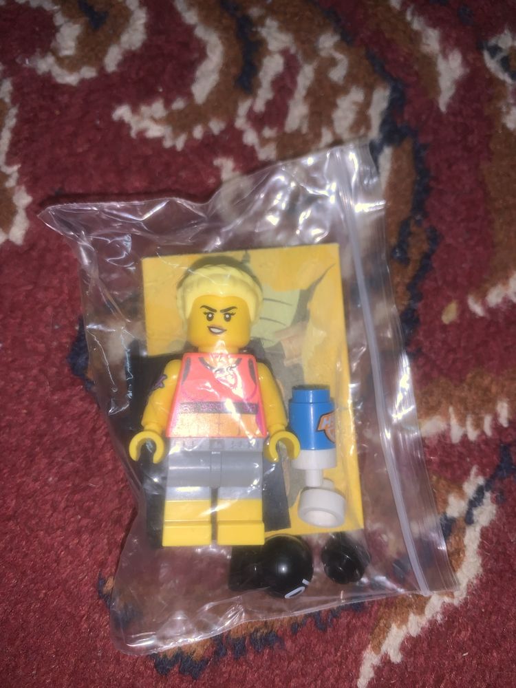 Lego Minifigures Series 25 - Fitness Instructor