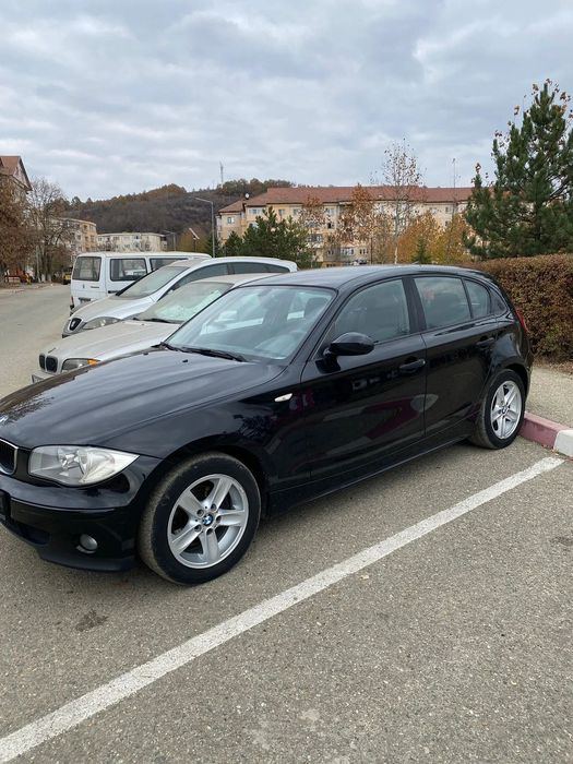 BMW Seria 1 Recent adusa,navigatie,incalzire scaune