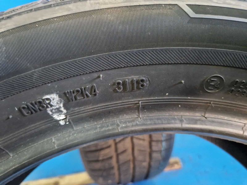 2 Barum R17 215/55
зимни гуми DOT3118