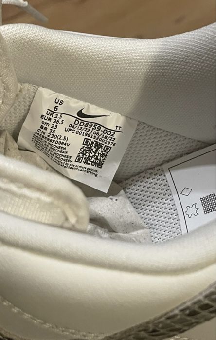 Air Force 1 noi 36.5