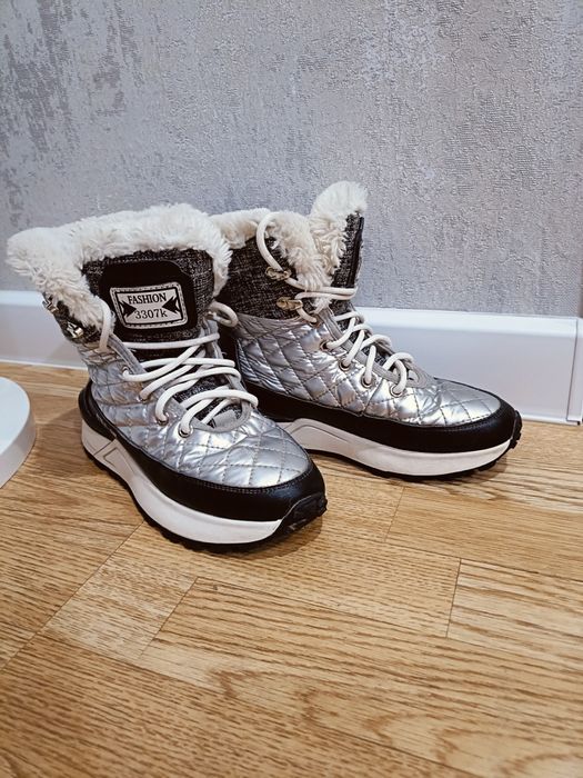 Зимние сапоги на девочку
