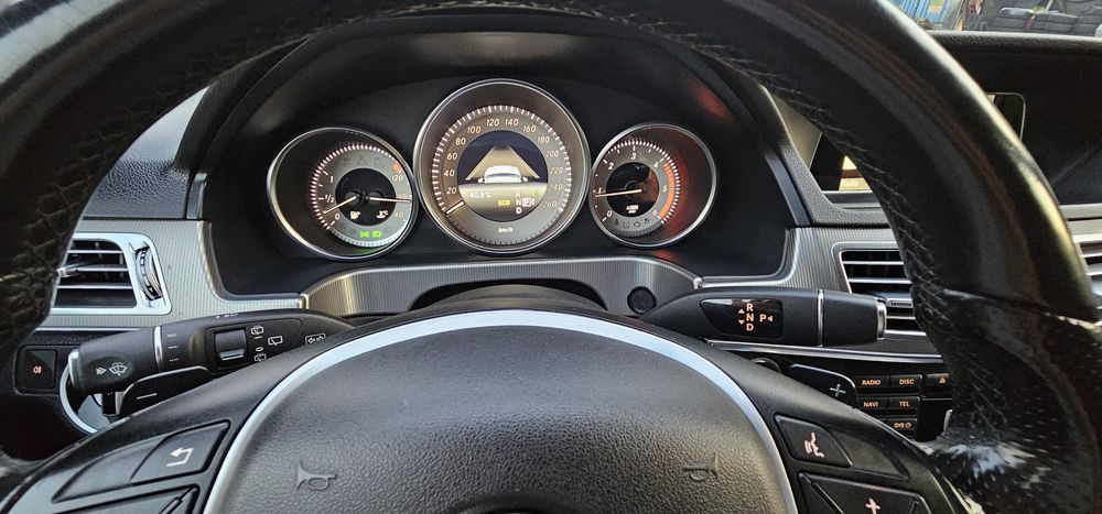 Mercedes Benz E220 CDI 170 к.с