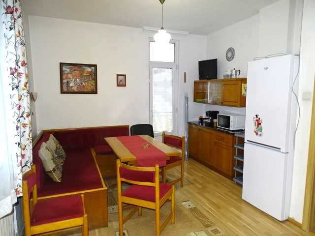 Дава се под наем Тристаен апартамент в София, Център - 90 кв.м за 509.49 € - Снимка #10