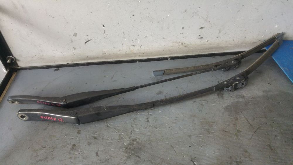 set brate stergatoare opel astra h 13111220 13111219