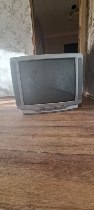 Продам телевизор JVC