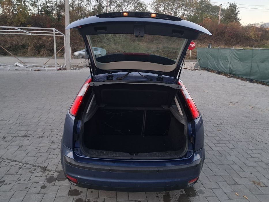 Vând Ford Focus 2