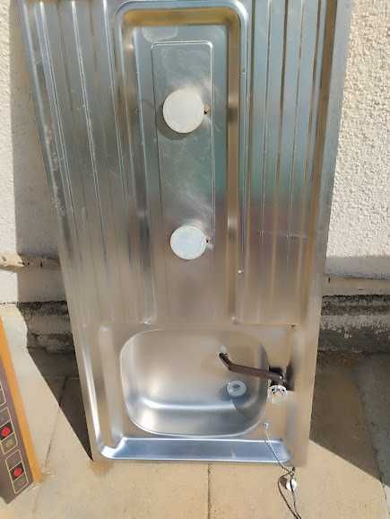 Мивка с газови котлони за кухня