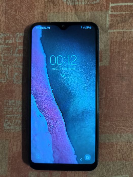Samsung    a20  e