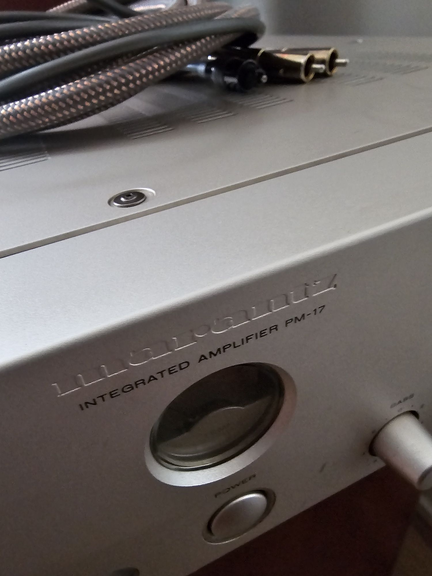 Amplificator integrat Marantz PM17 Rezervat