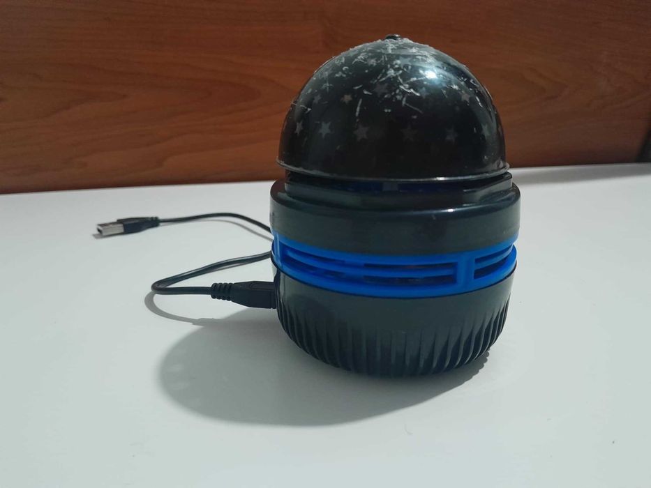 Нощна лампа с движещи се звезди