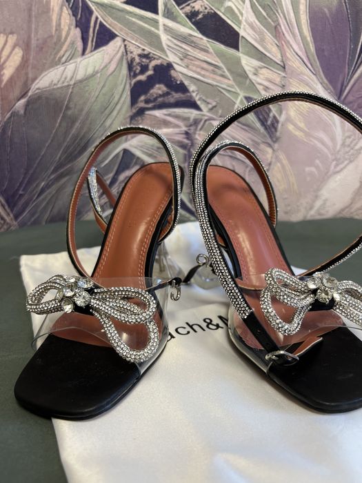 Продам босоножки