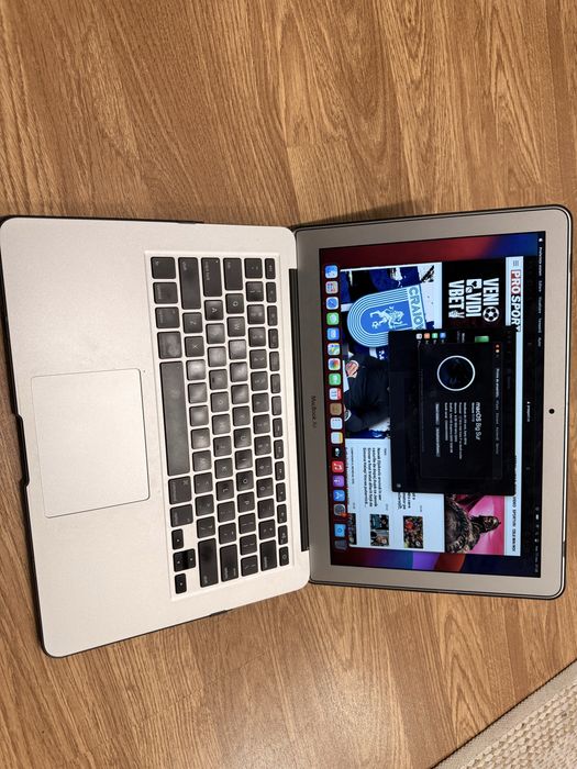 Vand Macbook Air 2014 512 GB SSD i7 8 GB Ram