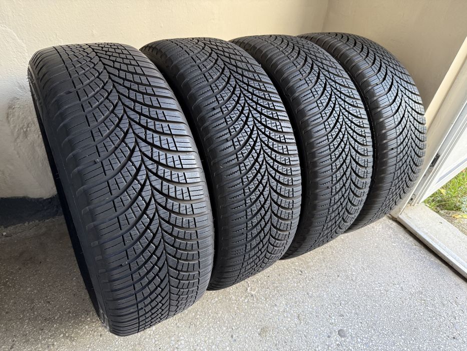 Anvelope Iarna 205/55/16 Goodyear Vector-4Seasons DOT4221