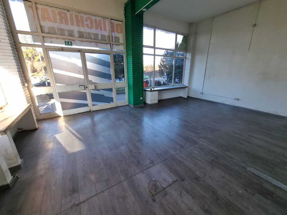 Spatiu Comercial de Inchiriat, Poiana Campina Centru, parter blocuri