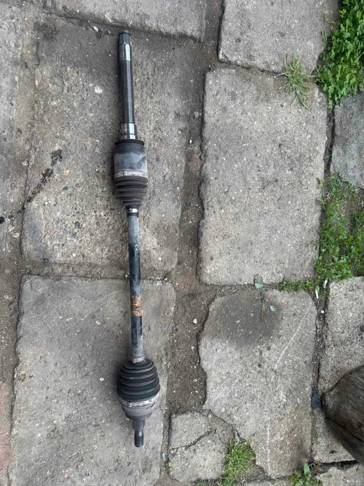 Предна дясна полуоска за Mercedes R class W251