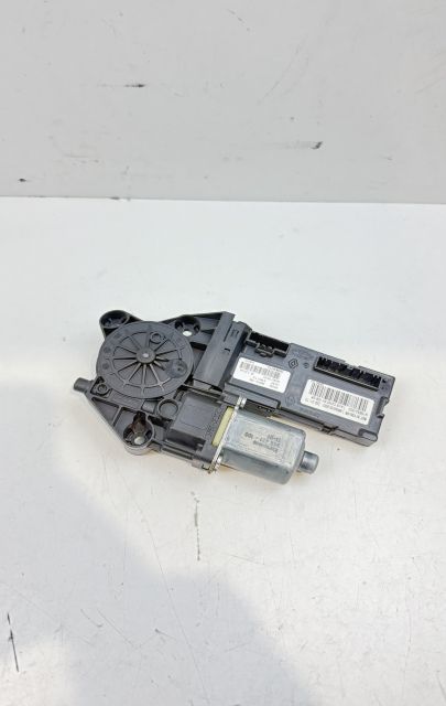 Motoras macara geam fata stanga 807311050R Renault Scenic a 3-a gener
