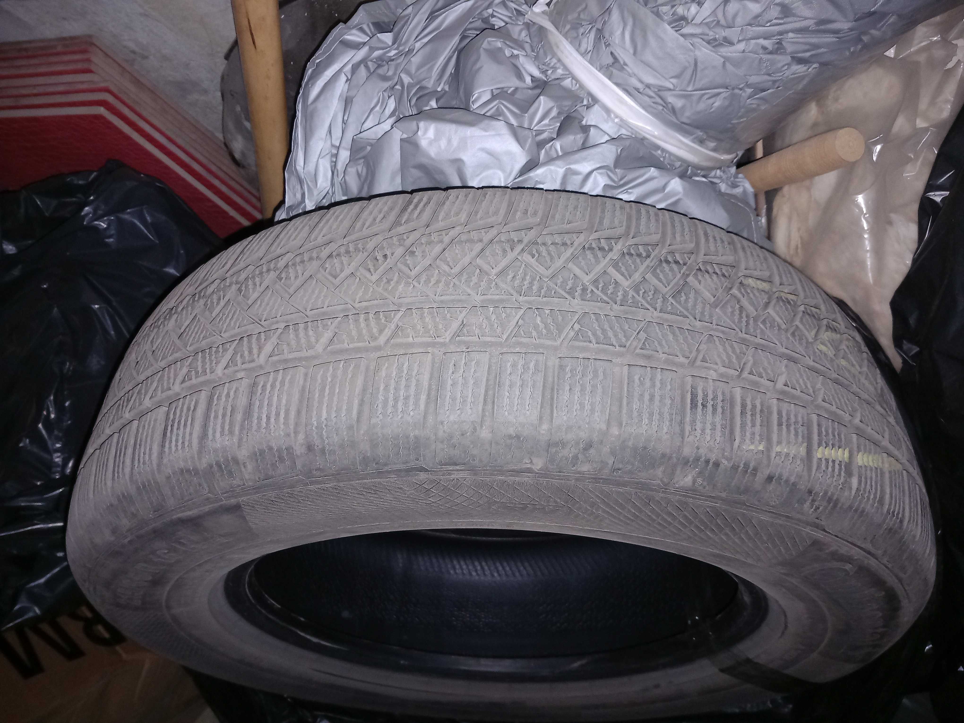 Зимни гуми 215/65/16 Goodyear и Continental