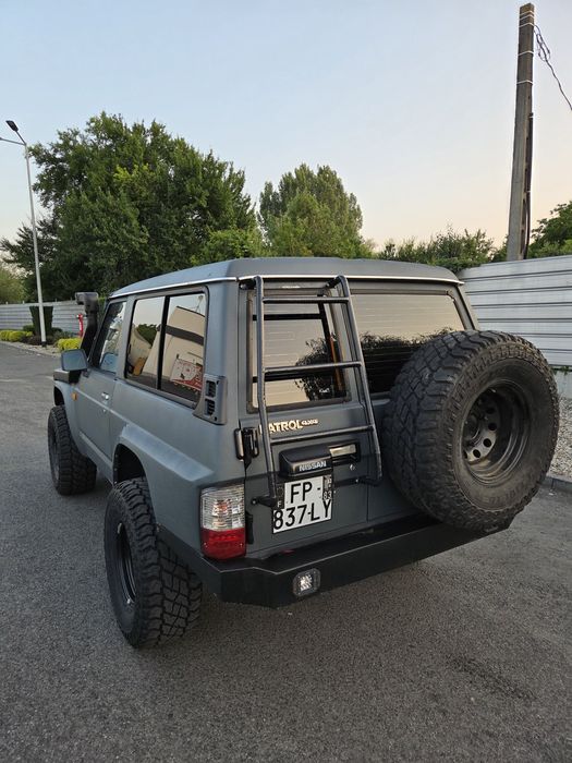 Vând Nissan Patrol 2.8 GR autoutilitară