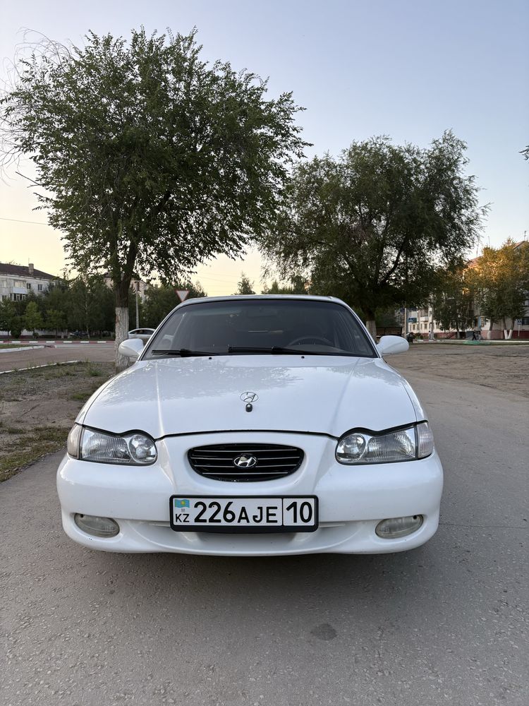 Hyundai Sonata lll