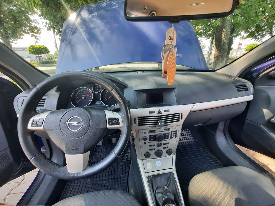 Vând Opel Astra H break 1.9 diesel, an 2007