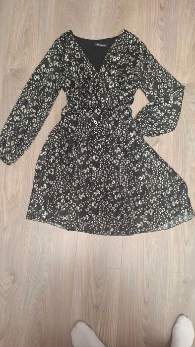 Rochie elegantă neagra cu flori albe