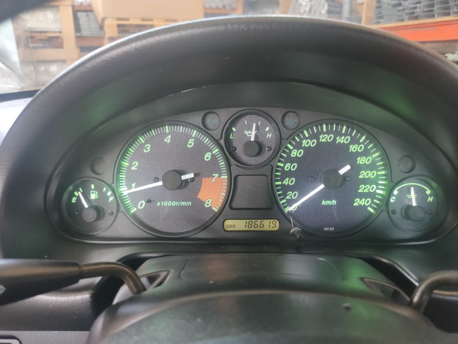 Vând/schimb Mazda mx 5 Miata  NB 1.6 16v Preț negociabil,