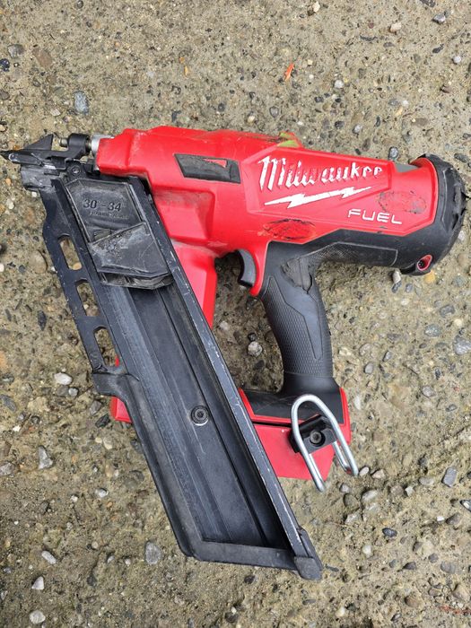 Pistol cuie milwaukee 18v ffn