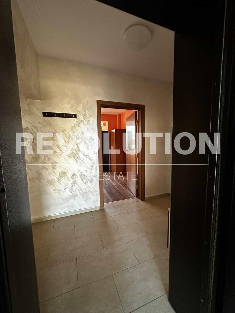 Дава се под наем Тристаен апартамент в Пловдив, Център - 70 кв.м за 550 € - Снимка #9