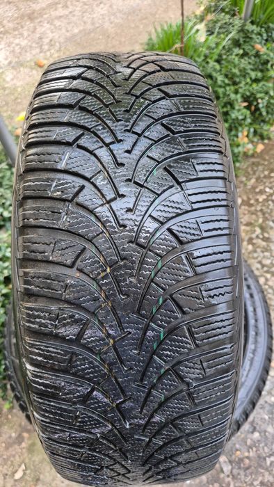 Goodyear ultra grip 9 205 55 16 зимни