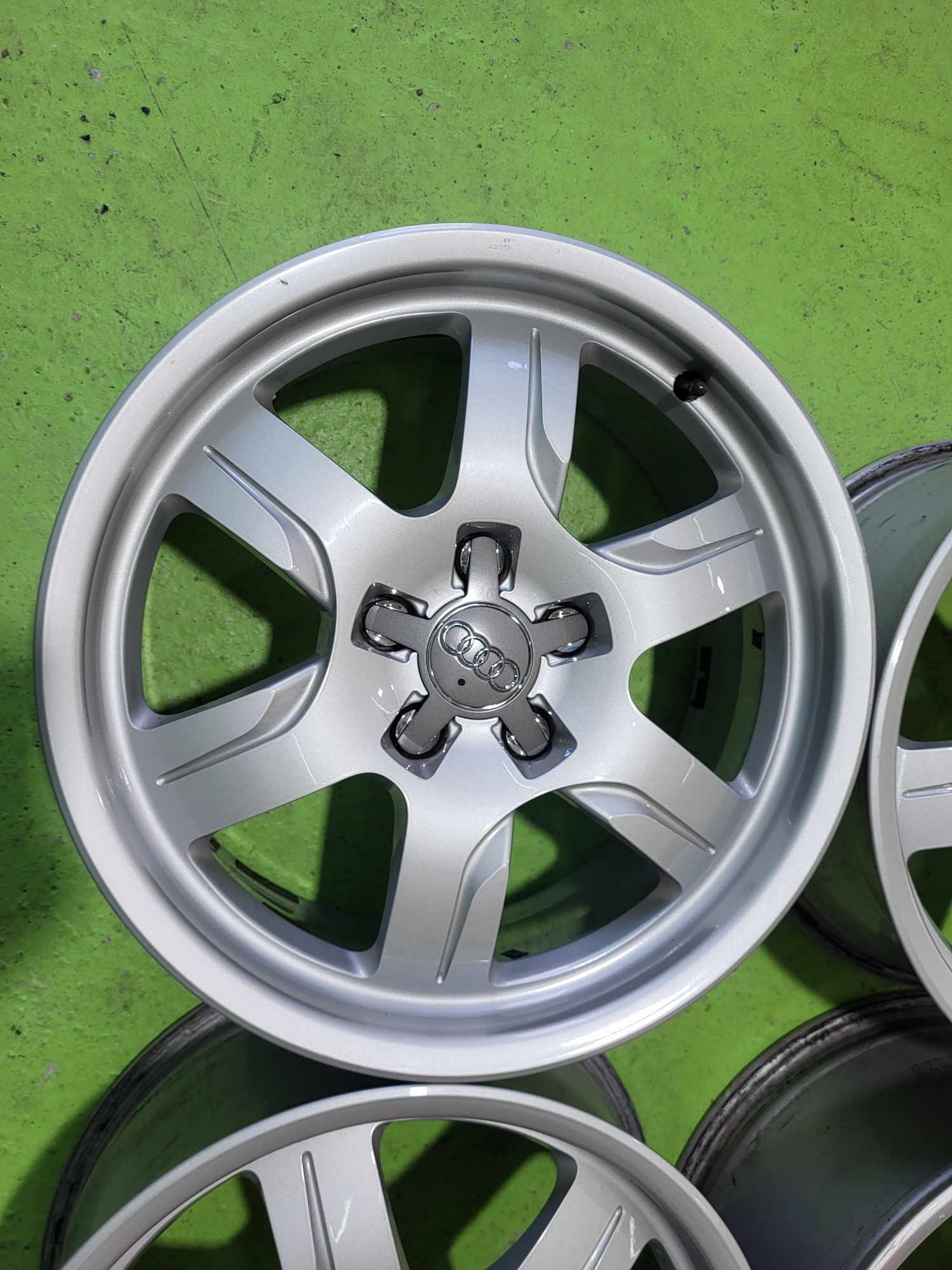 17 5x112 Audi A4 A5 A6 лети джанти 5х112 ауди