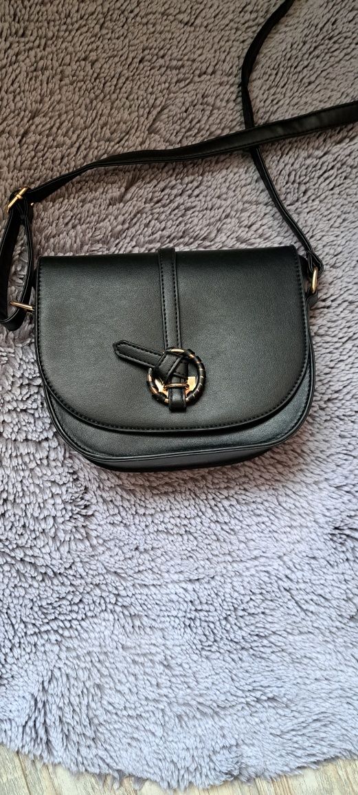 Чанта дамска черна нова