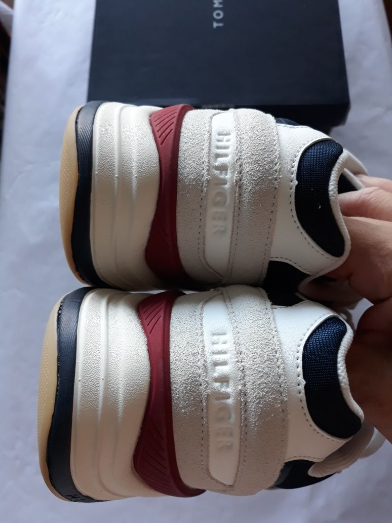 TOMMY HILFIGER nr 45 originali