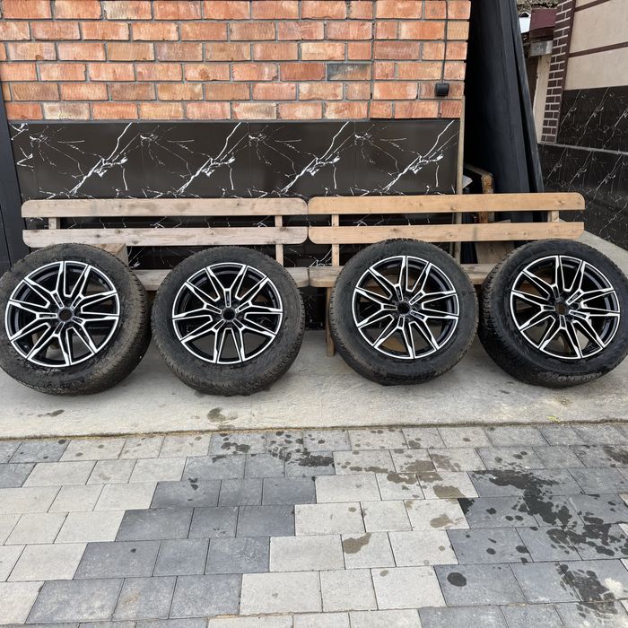 Диск с шинами от BMW X5.