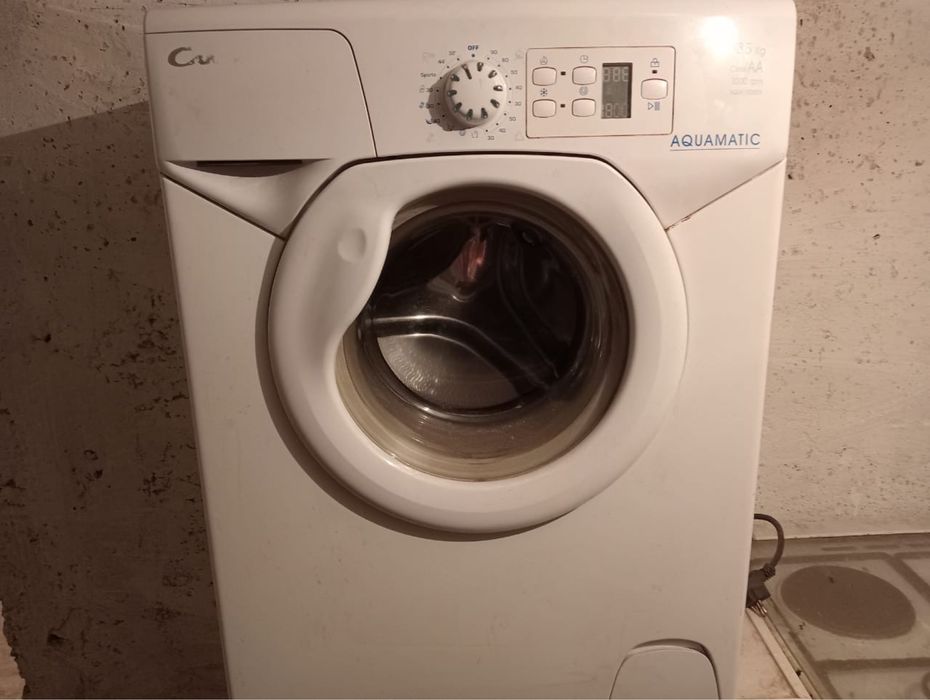 Продается стирльная машина