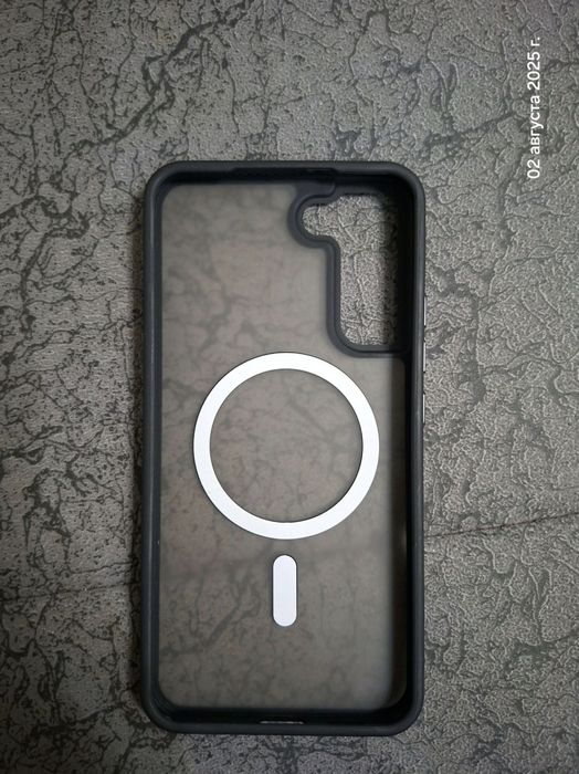 Samsung Galaxy S22 Plus uchun g'iloflar