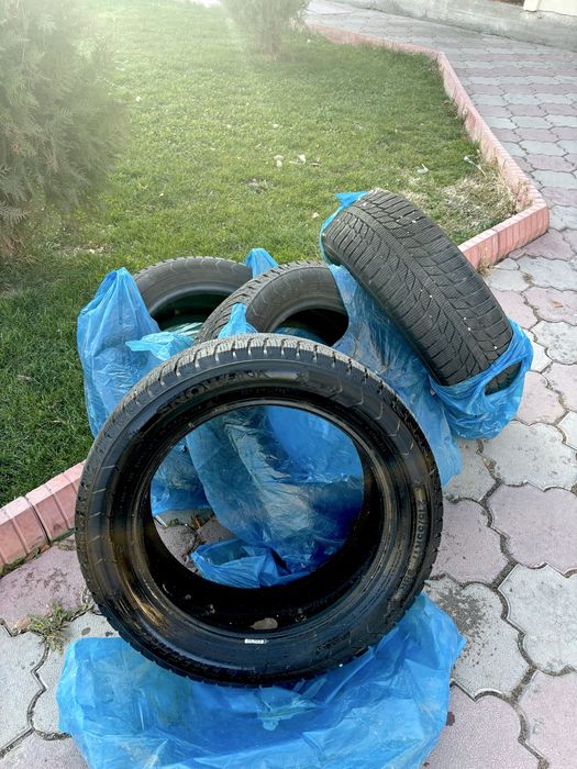 Срочно продам ! Зимний комплект шины! 215/55/R17