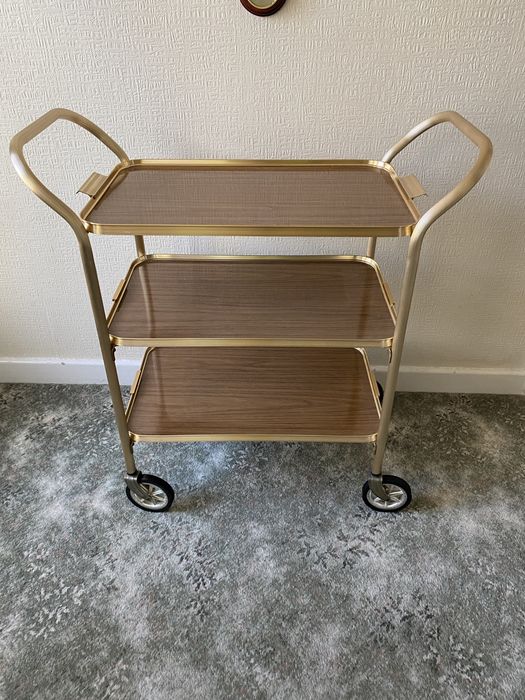 Masuta  / Gheridon cu role