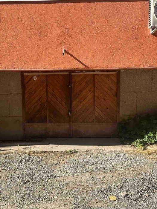 ГАРАЖ в Иван Вазов