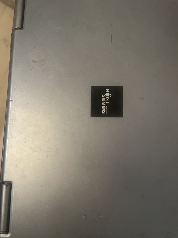 Продам ноутбук рабочий fujitsu computers siemens