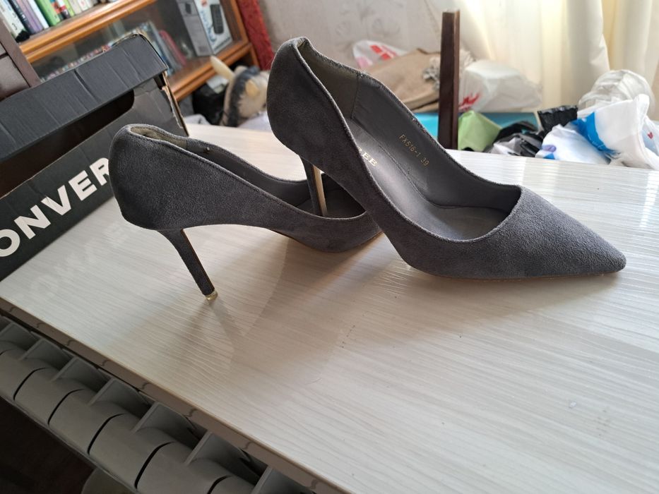 Женские туфли и полусапожки