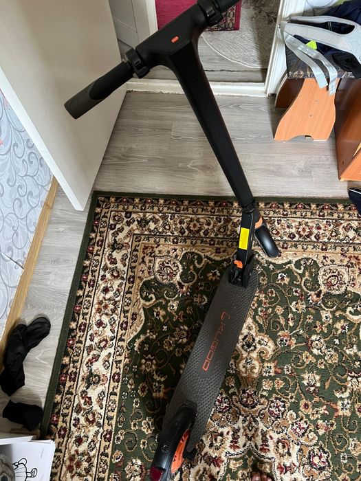 Электросамокат на запчасти 40 тыс.теннге