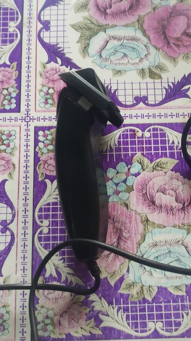 Продам машинку для стрижки волос отдам недорого